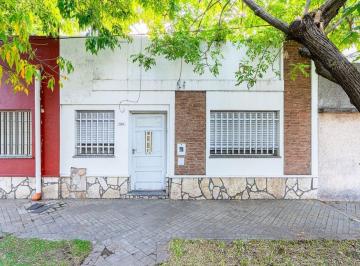 Casa · 72m² · 3 Ambientes · Casa en Venta 2 Dorm. con Terraza