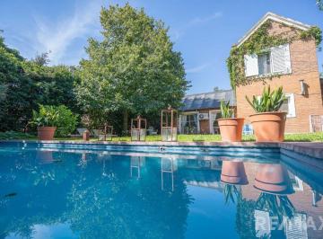 Casa · 130m² · 4 Ambientes · 2 Cocheras · Venta Casa 4 Amb. con Pileta en Soles del Pilar