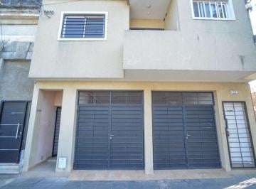 PH · 60m² · 3 Ambientes · Venta PH en Barrio Candioti Sur. Interno 2 Dormit
