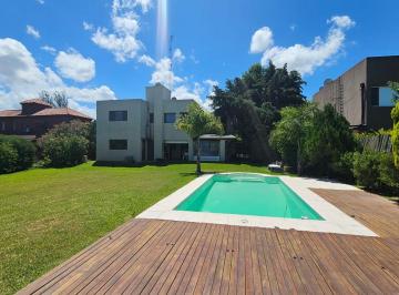 Casa · 207m² · 6 Ambientes · Venta Casa Apto Credito, B. San Andres, Villanueva