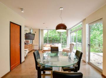 Casa · 81m² · 4 Ambientes · 1 Cochera · Duplex Venta La Plata Dos Dorm. y Escritorio