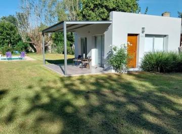 Quinta vacacional · 36m² · 1 Ambiente · Quinta en Venta - 1 Ambiente 1 Baño - 800 m² - Joaquin Desautu