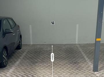 Garage , Rosario · Cochera Semi Cubierta, Portón Automático, Cómoda.