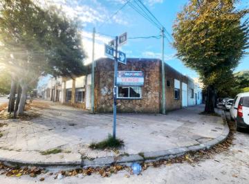 Casa de 6 ambientes, La Plata · 19 y 71, Esquina Impecable Apta Crédito Bancario