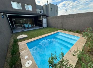 Casa · 180m² · 4 Ambientes · Dúplex Premium a La Venta La Luisita