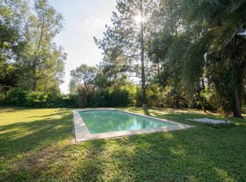Casa · 160m² · 6 Ambientes · 3 Cocheras · Venta Casa 4 Dorm. Pileta y Parque Colastine
