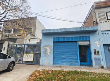 Depósito · 235m² · Venta Galpón Depósito en Munro