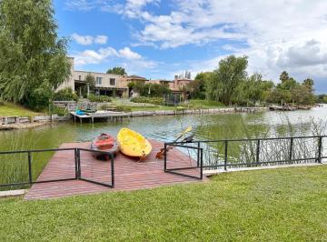 Casa · 508m² · 12 Ambientes · 3 Cocheras · Venta de Casa Al Agua en Santa Barbara