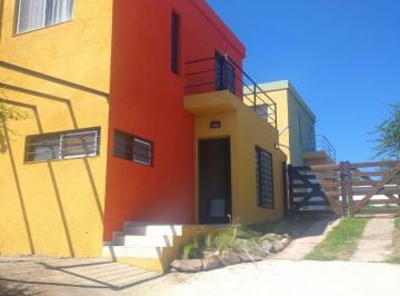 Casa de 3 ambientes, Villa Carlos Paz · Lote + 2 Casas