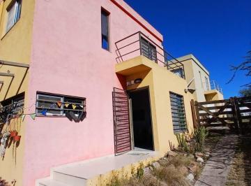 Casa de 3 ambientes, Villa Carlos Paz · Lote + 2 Casas