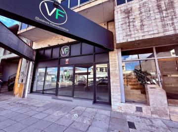 Local comercial · 149m² · Local en Alquiler Lanus