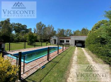 Quinta vacacional de 4 ambientes, Brandsen · Casaquinta 2800 m². Barrio Parque Mendizabal. Partido de Brandsen. Bs. As