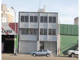 portada · Edificio Comercial en Flores