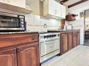 PH · 254m² · 12 Ambientes · Venta Casa Multifamiliar San Isidro Valor de Cierre