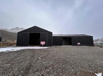 Bodega-Galpón · 500m² · Deposito/galpón en Alquiler en San Martin de Los Andes, Patagonia, Argentina