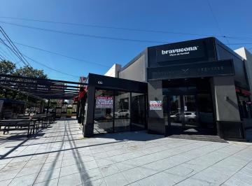 Oficina comercial · 250m² · Local Comercial Cerro de Las Rosas, Excelente Ubicación!