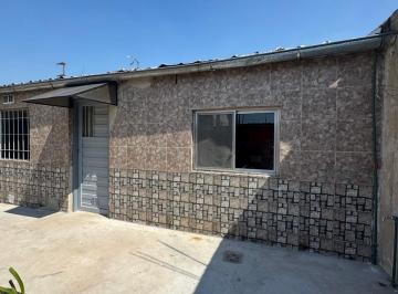 Departamento de 2 ambientes, Berazategui · Departamento en Alquiler de 2 Ambientes con Patio en Berazategui