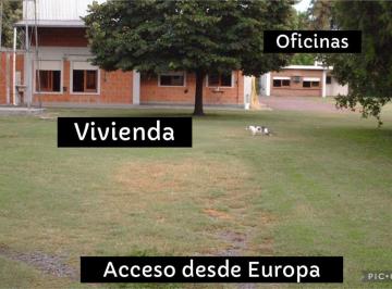 Depósito · 570m² · Depósito en Alquiler en Ituzaingó, G. B. a. Zona Oeste, Argentina
