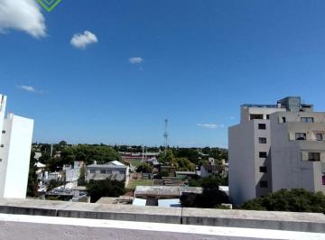 Departamento de 7 ambientes, Córdoba · Alquiler Dpto Duplex Externo - Duarte Quiros 4 Piso