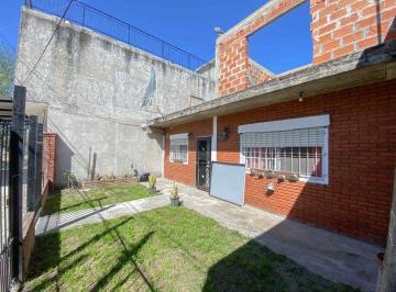 Casa · 72m² · 3 Ambientes · Casa 3 Ambientes Venta 9 de Abril