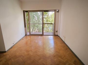 Departamento · 38m² · 2 Ambientes · 2 Ambientes con Balcón en Alquiler, Próximo Al Subte a