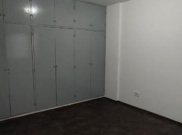 Departamento · 73m² · 3 Ambientes · 3 de Febrero 869. Dos Dorm.. Remodelado. 1er Piso.
