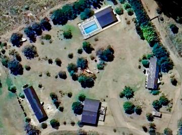 Casa · 568m² · 5 Ambientes · 2 Cocheras · Complejo Turistico en Venta en Villa Berna, Lomas del Tigre