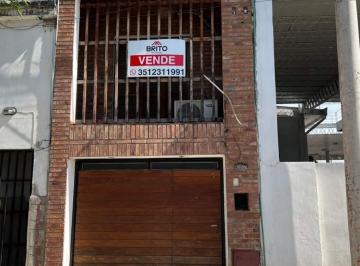 Foto · Venta Casa 2 Dorm. B Pueyrredon Apta Crédito - Oportunidad