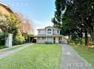 Casa · 112m² · 3 Ambientes · Casa en Venta en en Santa María de Los Olivos
