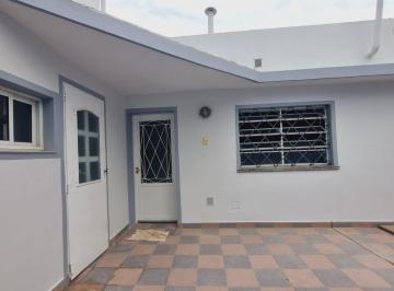 Casa · 95m² · 3 Ambientes · Casa en Alquiler Jcpaz