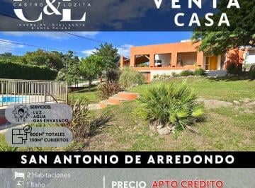 Casa · 150m² · 3 Ambientes · 1 Cochera · Chalet de 2 Dorm. C/pileta en San Antonio de Arredondo
