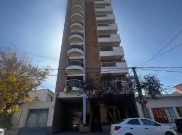 Departamento · 152m² · 1 Ambiente · 2 Cocheras · Venta Dpto Nqn Zona Centro