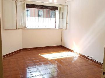 Departamento · 82m² · 3 Ambientes · Departamento 3 Ambientes con Patio en Venta en Iriarte Al 1500 Barracas Caba