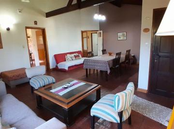 Casa · 115m² · 4 Ambientes · 1 Cochera · Venta Chalet 3 Dormi, 2 Bañ y Gran Parique Miramar