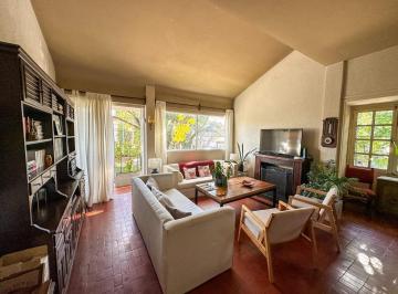 PH · 137m² · 4 Ambientes · 1 Cochera · Venta PH Triplex 4 Ambientes La Lucila
