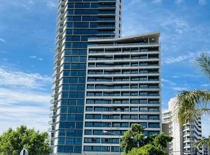Desarrollo vertical · Torre Brisa - Fundar