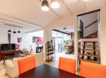 Departamento · 122m² · 5 Ambientes · Imperdible! Divino PH con Todo El Encanto en Venta en El Centro de San Isidro.