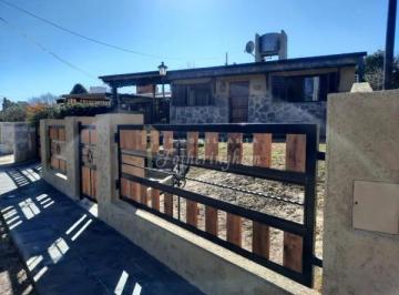 Casa · 83m² · 2 Dormitorios · 1 Cochera · Casa en Venta | B° La Hungria | Santa Rosa de Calamuchita