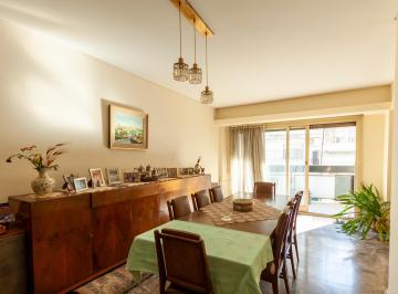 Departamento de 7 ambientes, Balvanera · Excelente Departamento Sobre La Calle Viamonte Al 2700.