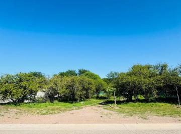 Terreno · 1005m² · 1 Ambiente · Venta Lote de 1.005 m² en Estancia El Terrón – Se Recibe Menor!