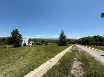 Terreno · 910m² · Terreno en Venta Carlos Paz Golf Country Club - Primera Etapa - Seguridad! Oportunidad!