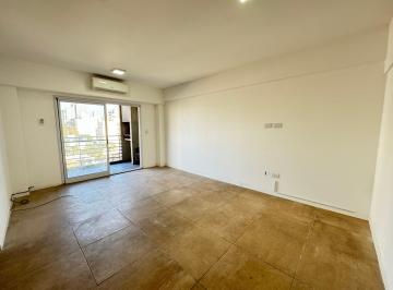 Departamento de 3 ambientes, Lanús · Departamento de 3 Ambientes con Cochera Cubierta