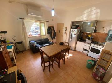 Departamento · 32m² · 2 Ambientes · Venta PH 2 Ambientes Planta Baja en Villa Lynch!