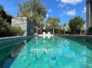 Casa · 472m² · 6 Ambientes · 4 Cocheras · Casa en Venta 6 Amb con Pileta Barrio Septiembre Escobar Zona Norte