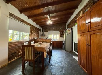 Casa · 83m² · 3 Ambientes · 1 Cochera · Casa Tres Ambientes Apto Credito Cochera en Venta en Quilmes