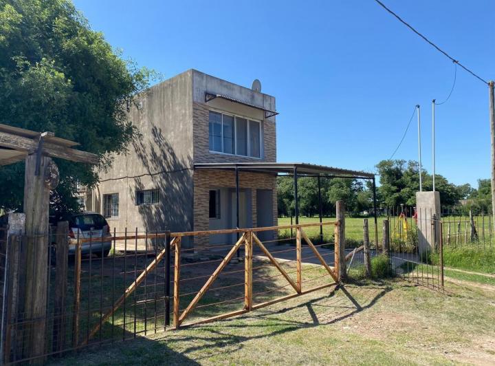 Quinta vacacional · 200m² · 4 Ambientes · 2 Cocheras