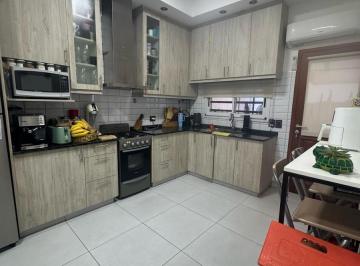 Casa · 145m² · 3 Ambientes · 1 Cochera · Casa en Venta en Rincon de Milberg
