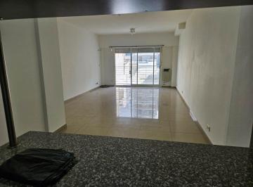 Departamento · 40m² · 1 Ambiente · 1 Cochera · Amplio Monoambiente con Cochera y Sum
