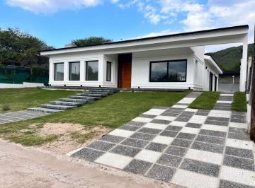 Casa · 355m² · 3 Dormitorios · 1 Cochera · Venta Casa en S Antonio Arre. Bº Cerrado El Dorado 2 Ref T 2120