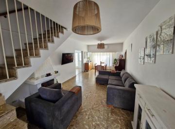 PH · 106m² · 6 Ambientes · Virasoro Al 2300 (Departamento de Pasillo 4 Dorm. C/patio y Terraza)